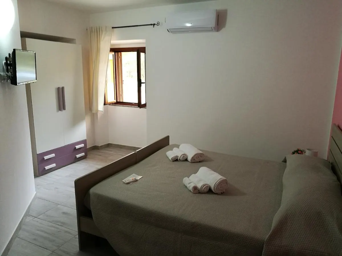 ألغيرو B&B Domo E Nonna فندق مبيت وإفطار